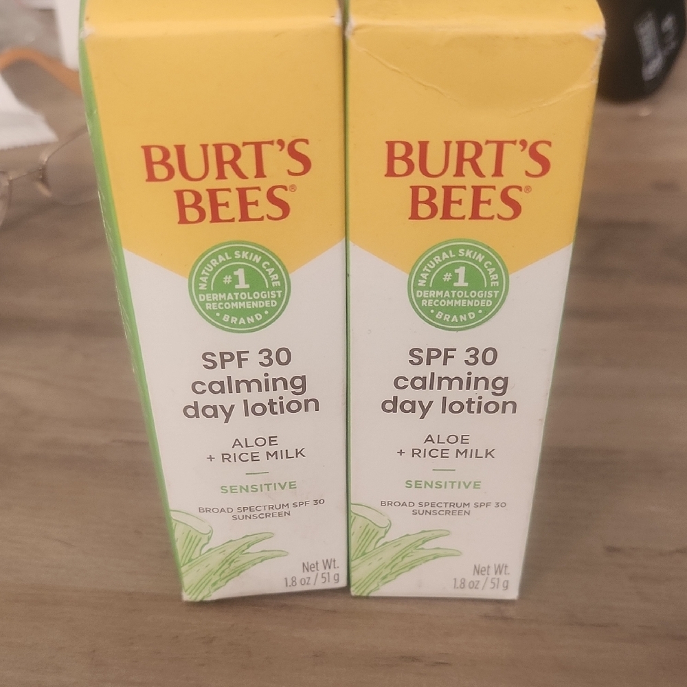 Burt's Bees Calming Day Lotion with Aloe and Rice Milk - Set Of 2